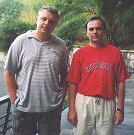 Павел Шеремет, справа Виталий Лежанин